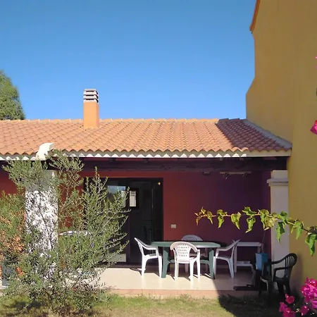 Apartment In Villaputzu With Garden