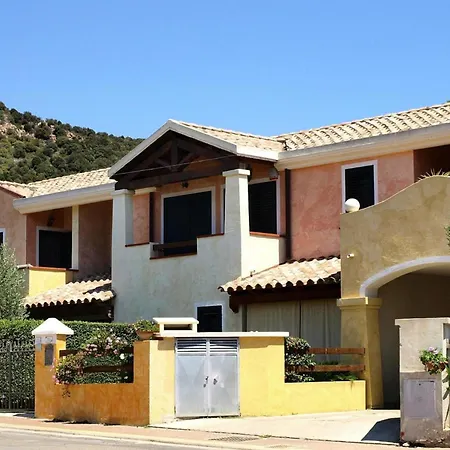 In Villaputzu With Garden Apartment Chia